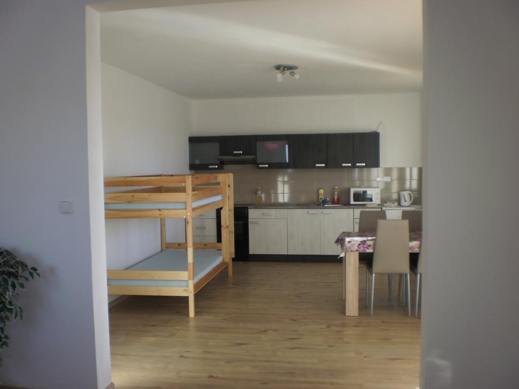 Apartmany Eva ฟริมบูร์ก ภายนอก รูปภาพ